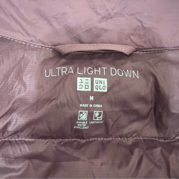 Uniqlo Ultralight Down Jacket in Wine (Japan size M) - Picture 6 of 11
